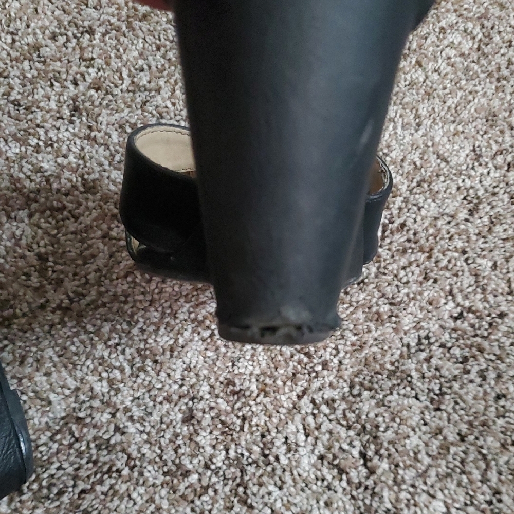 Chinese Laundry Black Crisscross Heels –‎ Size 8 – Timeless & Versatile - Picture 4 of 5